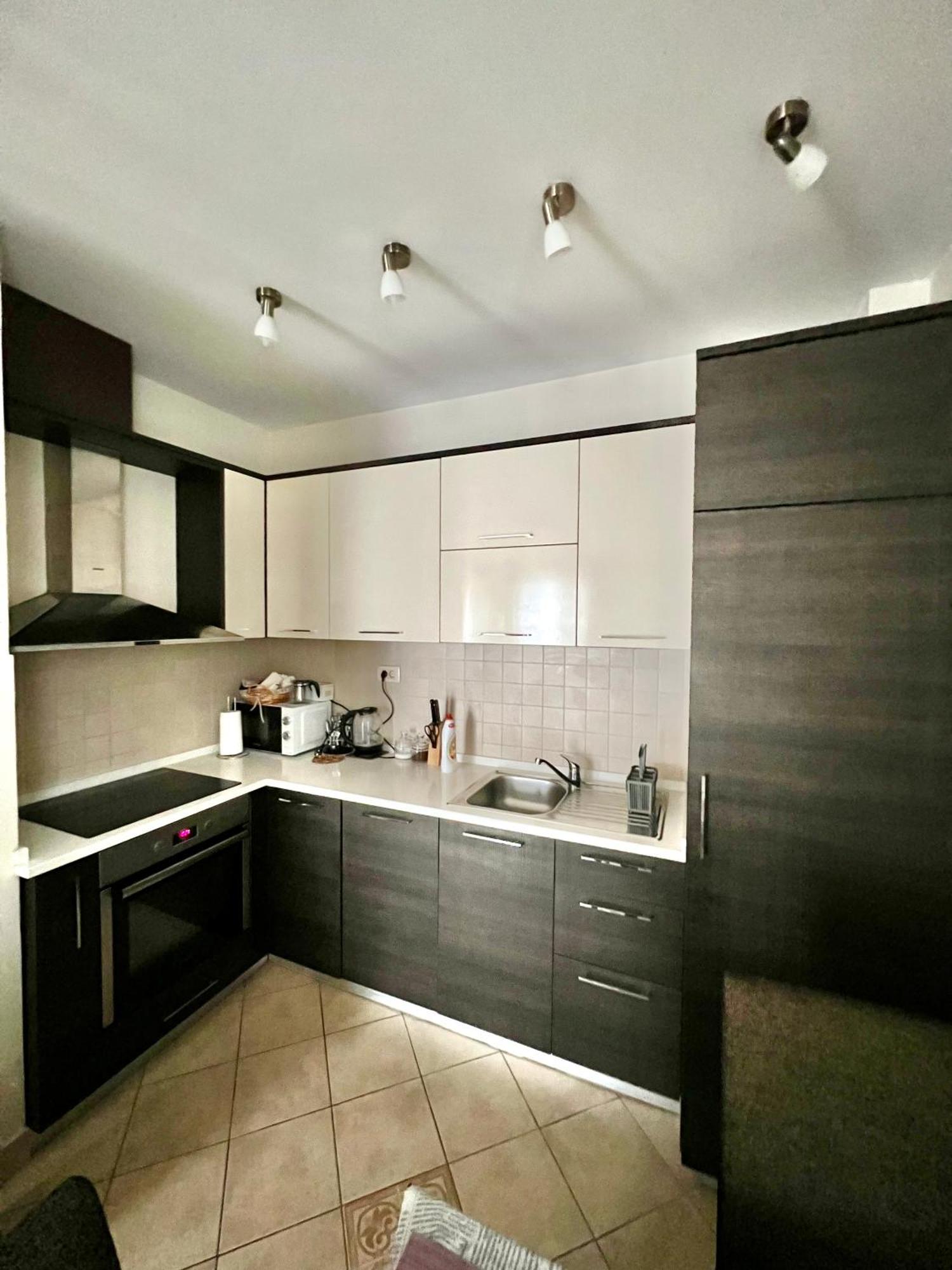 Apartments Nirgilija ティヴァト エクステリア 写真